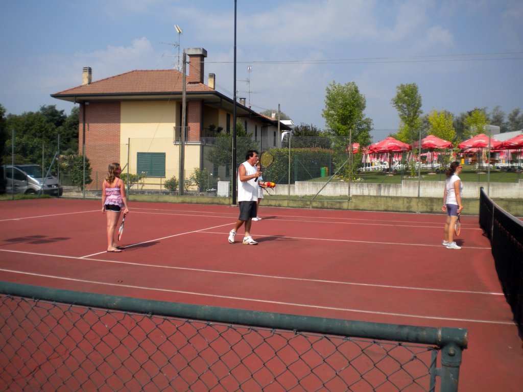 tennis23.jpg