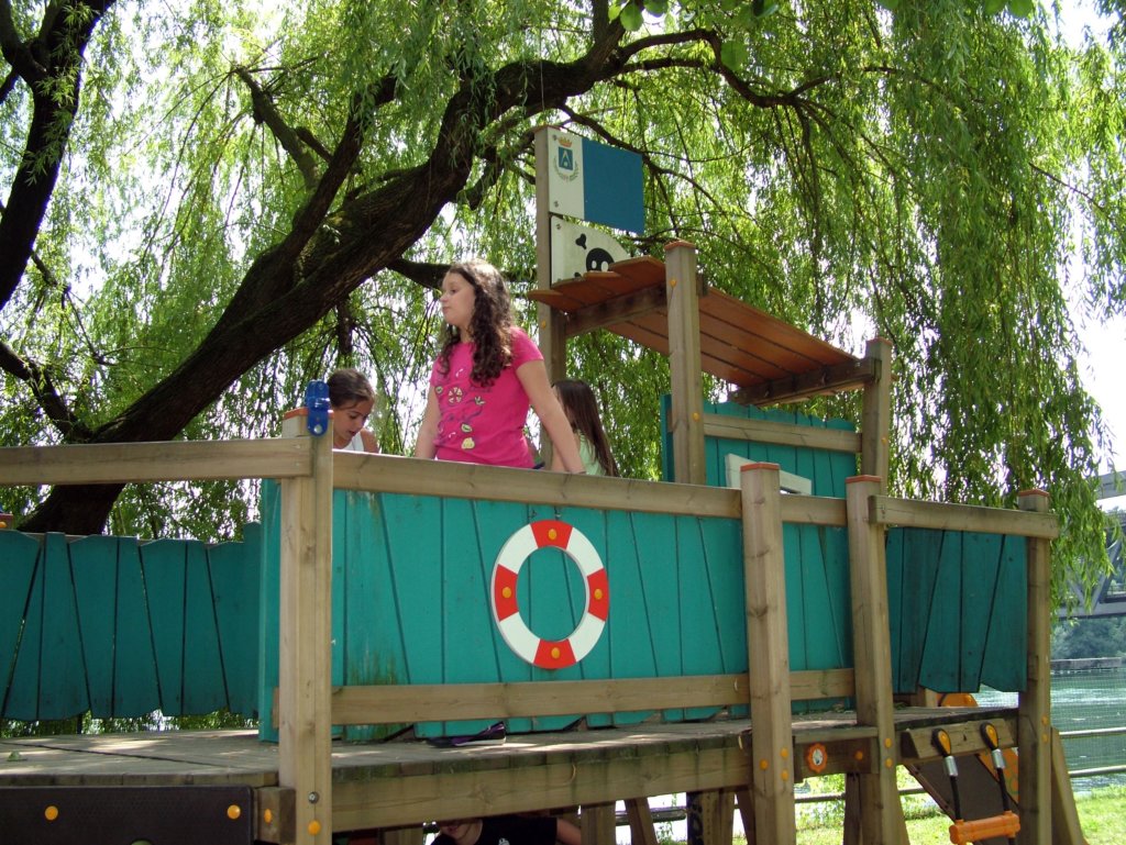alparcogiochi48.jpg
