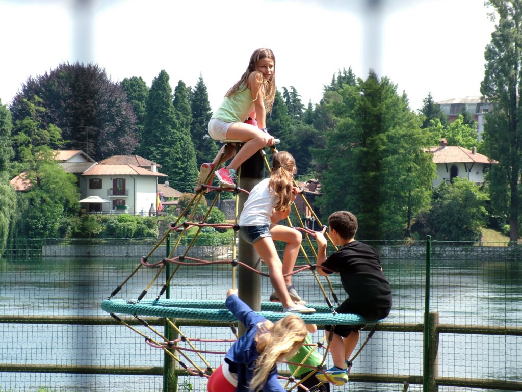 alparcogiochi55.jpg