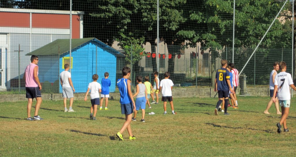 tradizionalepartitadicalcioconigenitori25.jpg