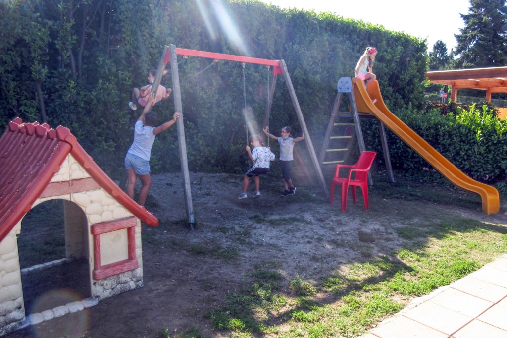 photo2.jpg